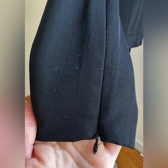 Nanette Lepore A Perfect Cut Black Low Round Cut Neck Button Down Jacket Sz 8. - Picture 9 of 15